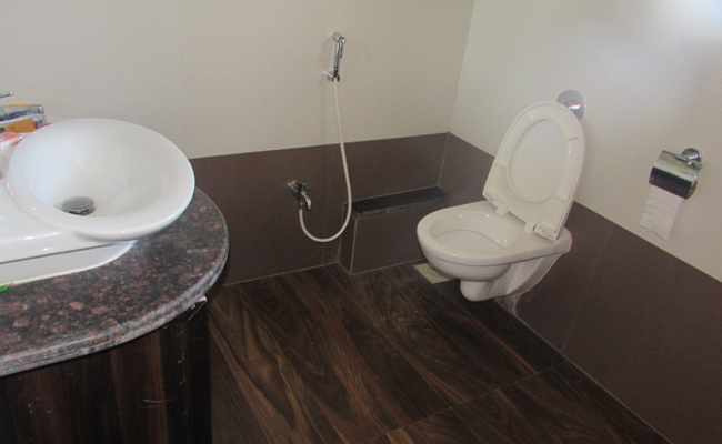 superdeluxeRoom8